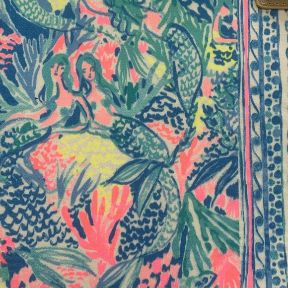 Beautiful Lilly Pulitzer laptop/ipad sleeve - Picture 3 of 6